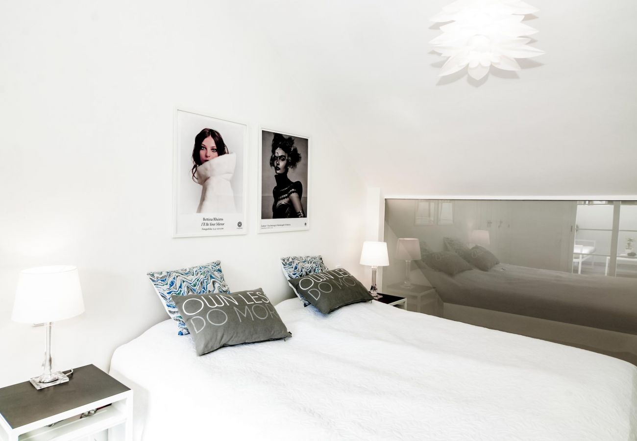 Apartment in Nueva andalucia - Spacious 2 bedroom duplex Puerto Banus