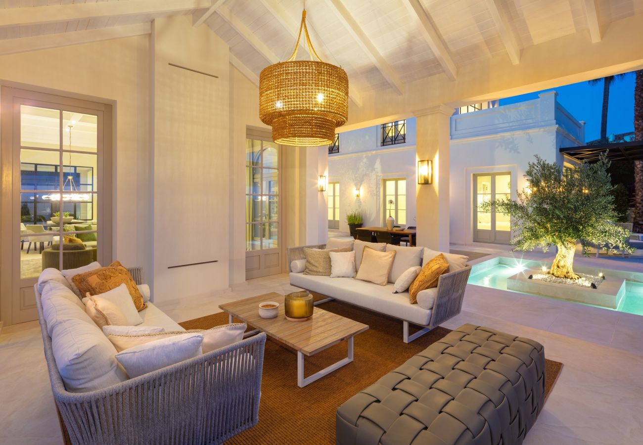 Villa/Dettached house in Marbella - Luxury Villa for sale in Nagueles, Marbella