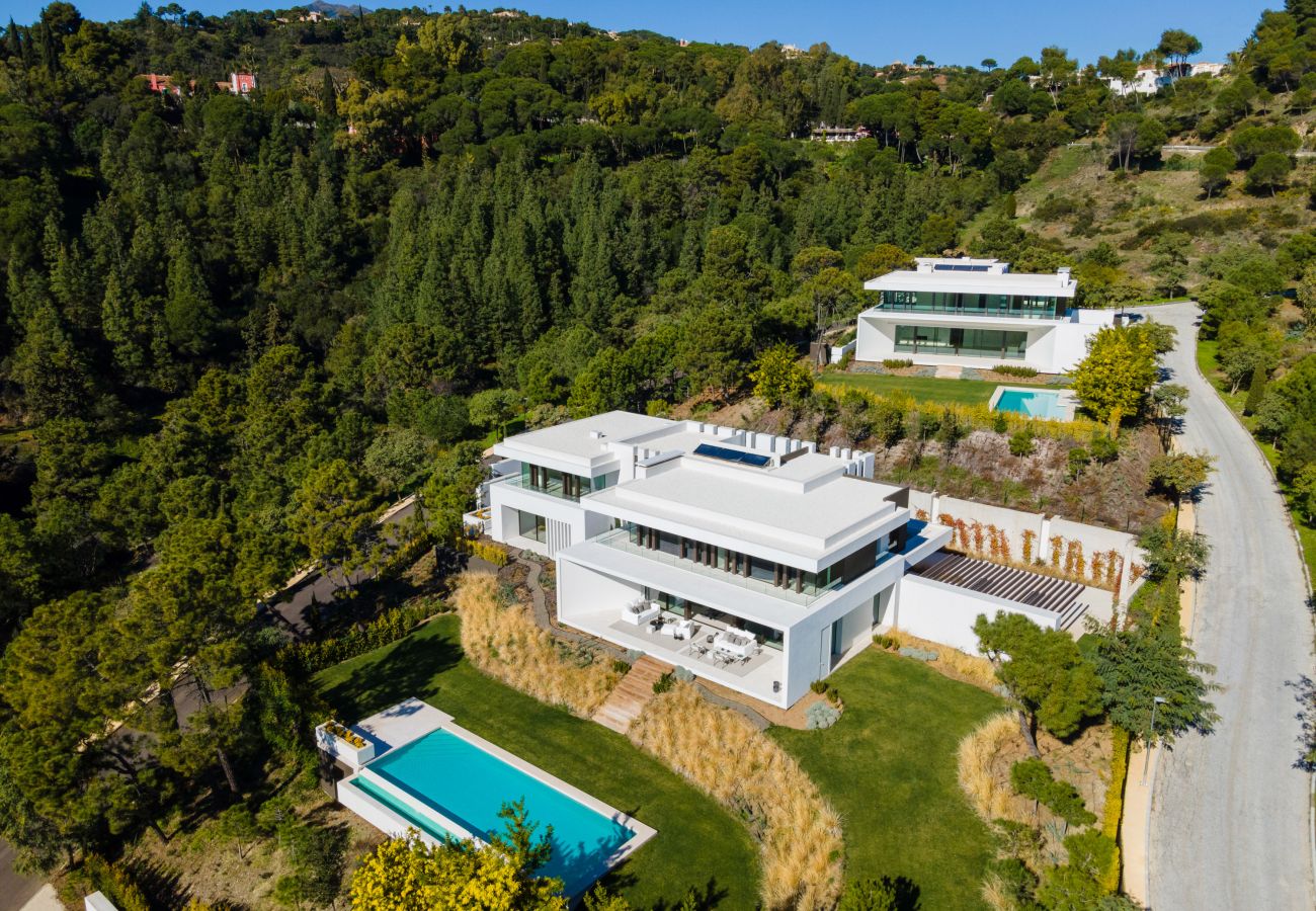 Villa/Dettached house in Benahavís - impressive modern villa in Benahavis next to Marbella