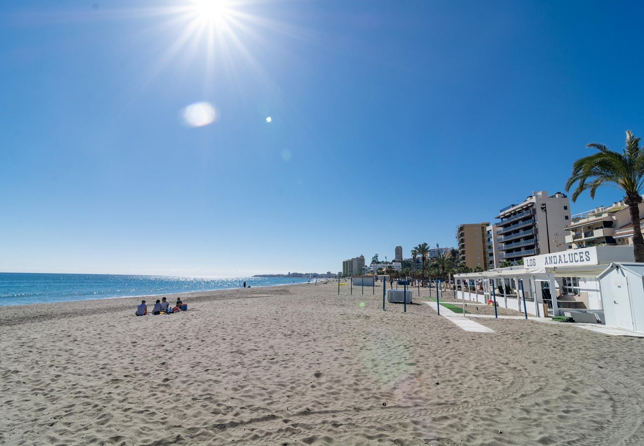 Apartment in Fuengirola - HIG- Modern 2 bedroom apartment next to beach