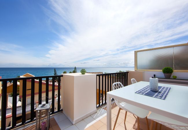  in Marbella - Romana Playa 555 - Beach studio with sea views