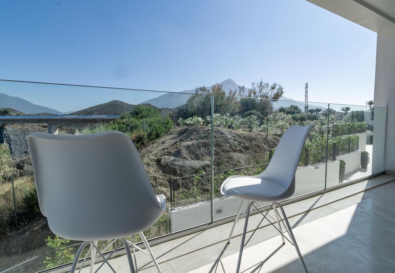 Apartment in Nueva andalucia - LMR1 -Modern apartment stunning views