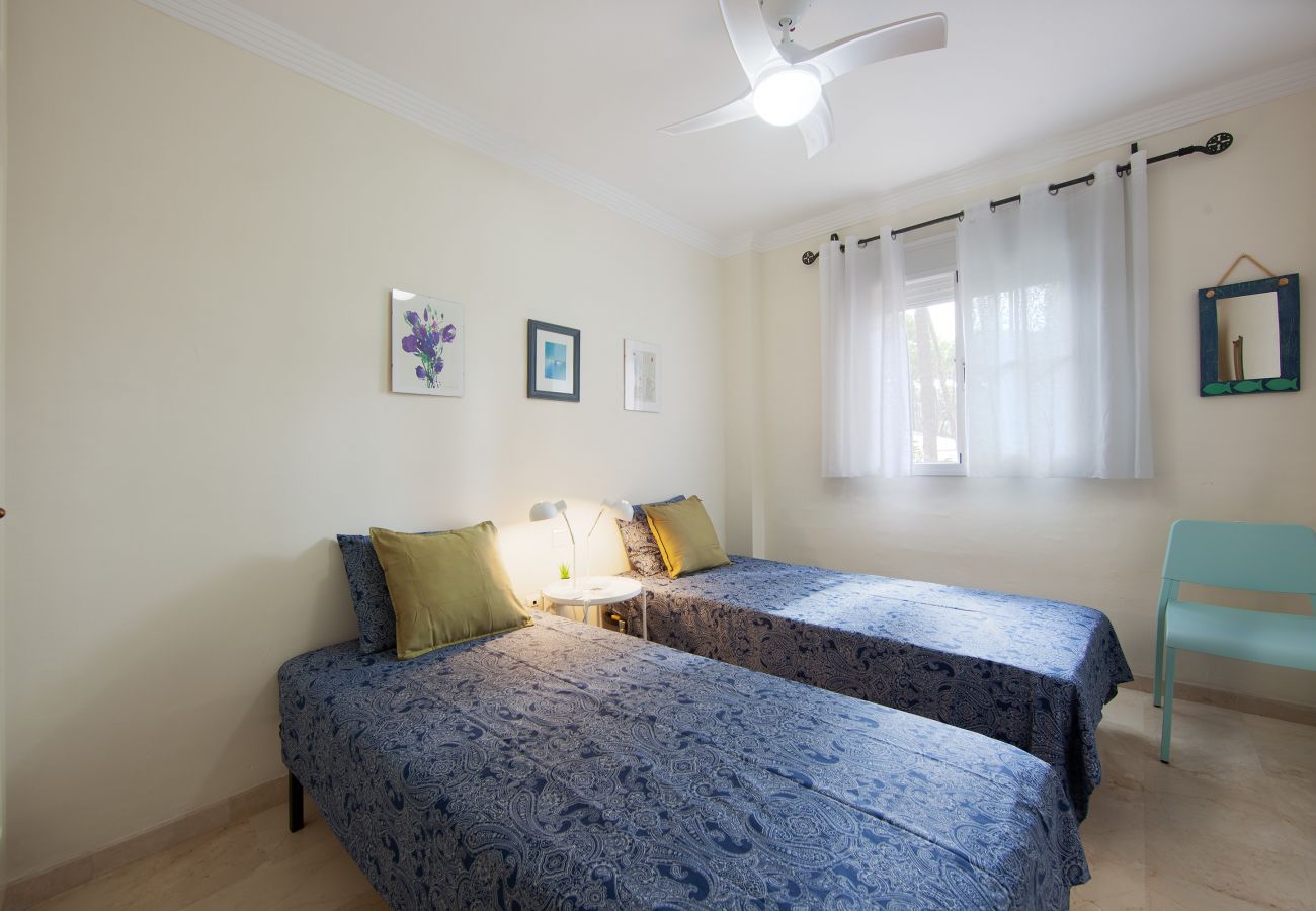 Apartment in Marbella - Two bedroom apartment for rent in Pinogolf de Don Carlos, Elviria