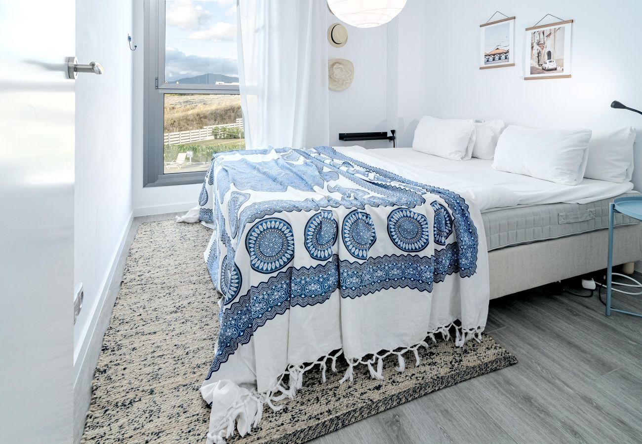 Apartment in Estepona - Modern & Spacious family apartment, 5 min to beach