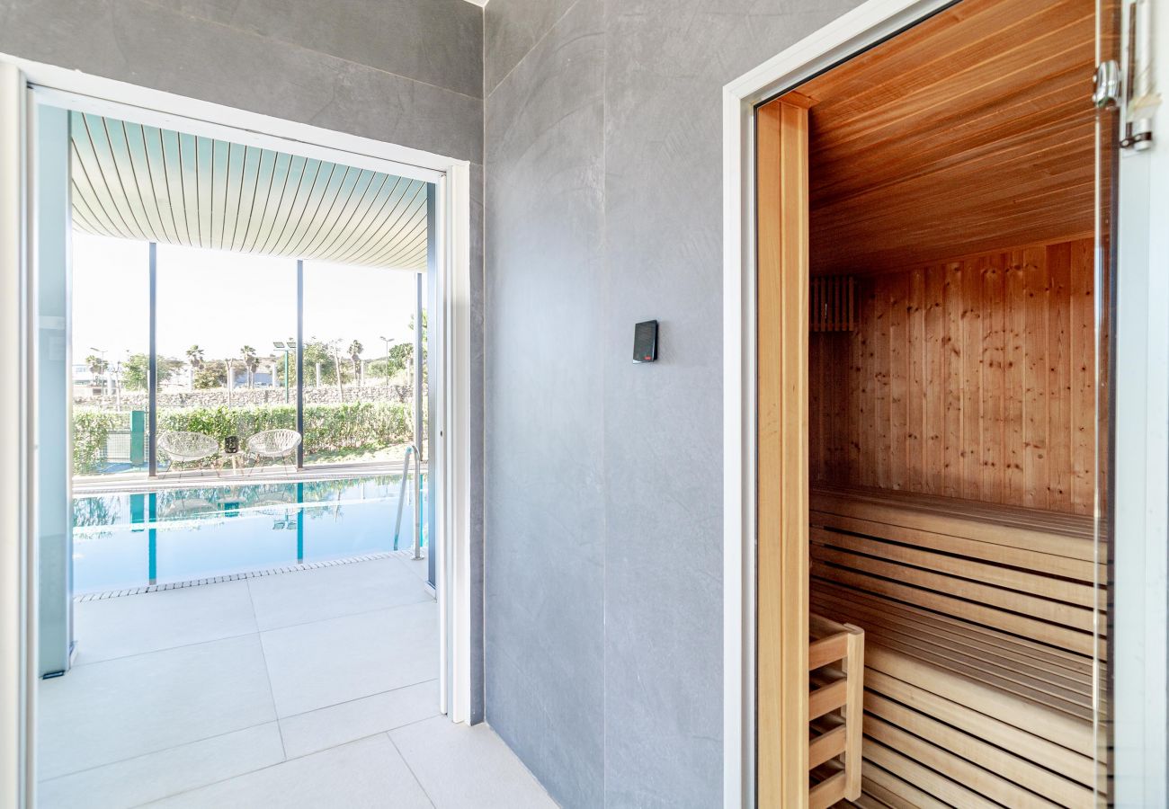 Apartment in Estepona - TE- Modern apartment in Luxury resort front line beach