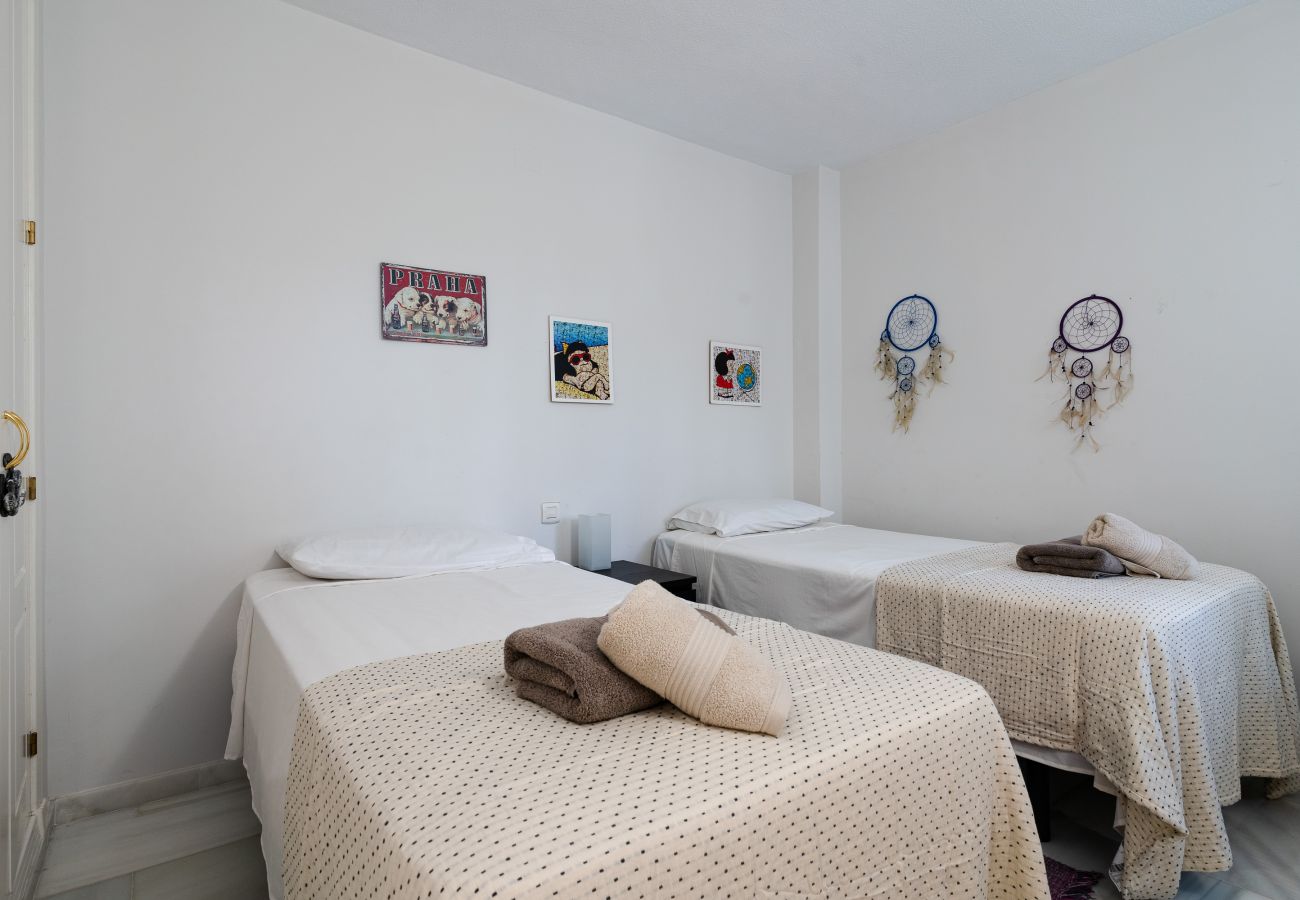 Apartment in Marbella - Los Naranjos 8, two bedroom ground floor apartment near Puerto Banus