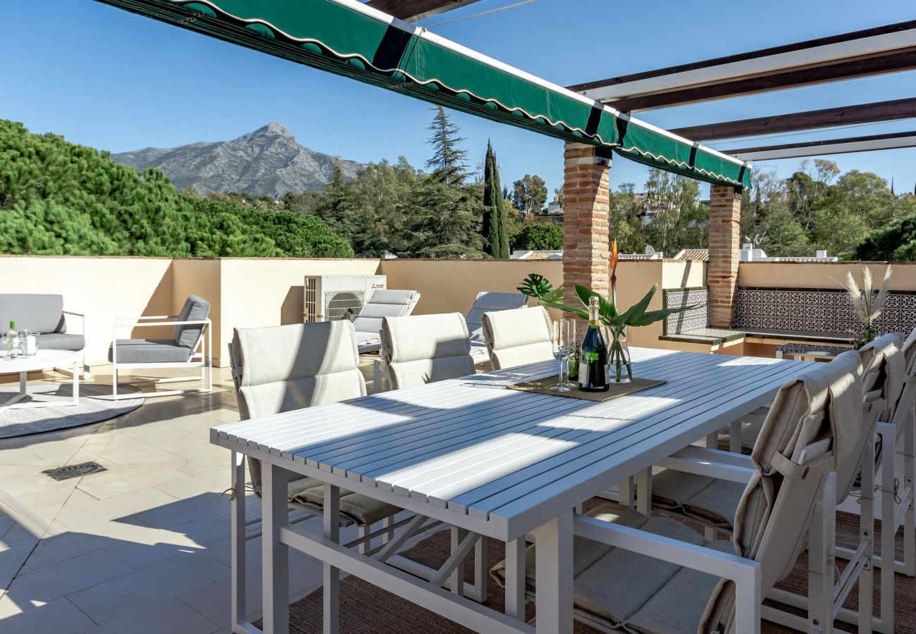 Apartment in Nueva andalucia - Family apartment in calm area, marbella, families only