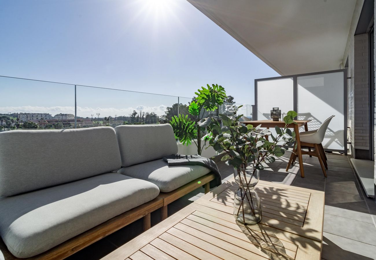Apartment in Nueva andalucia - Top modern apartment in Nueva Andalucia, families only