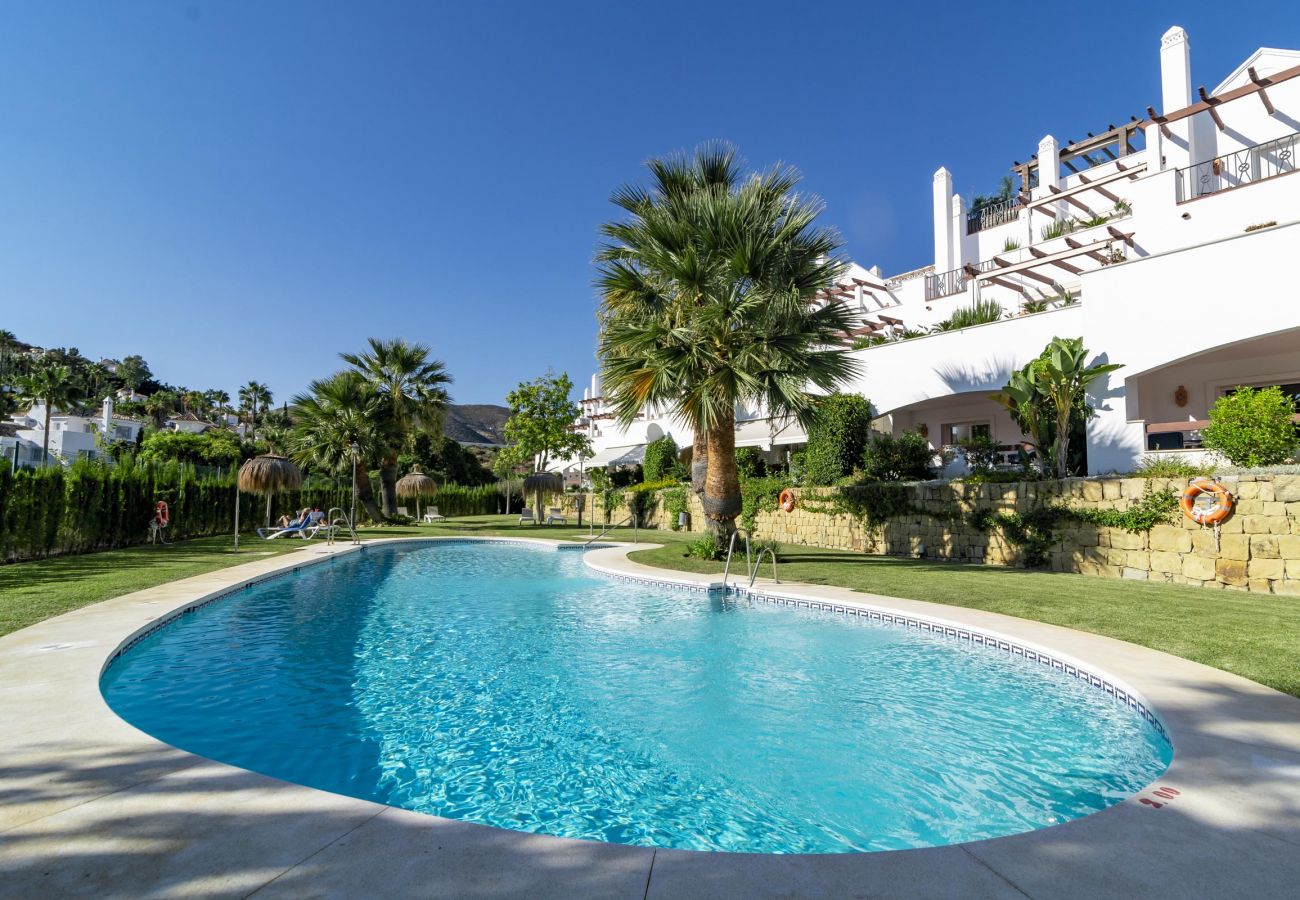 Apartment in Nueva andalucia - AR47- Modern & spacious penthouse. Families only 