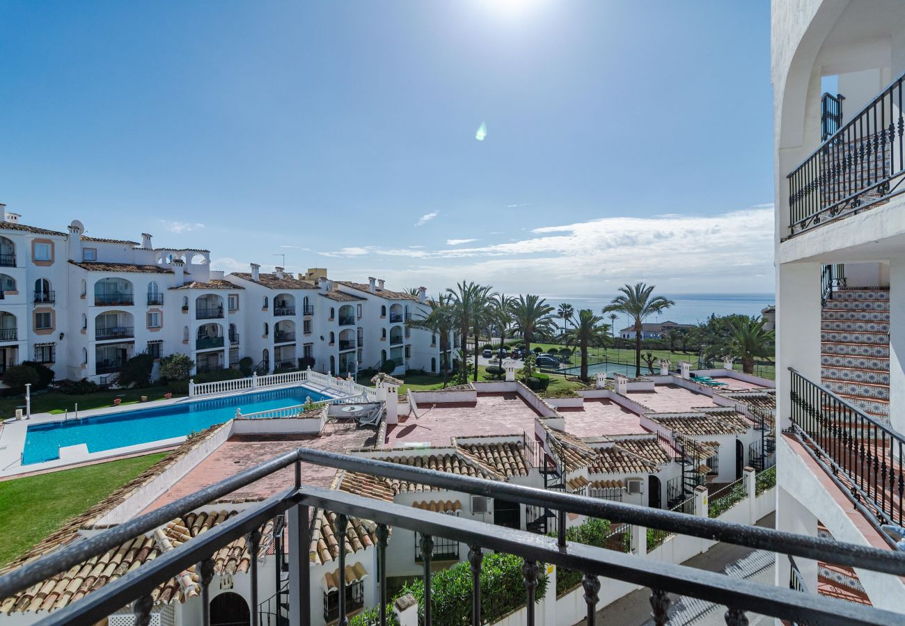 Apartment in Mijas Costa - RDM.D33 - Renovated 2 bed apartment close to beach 