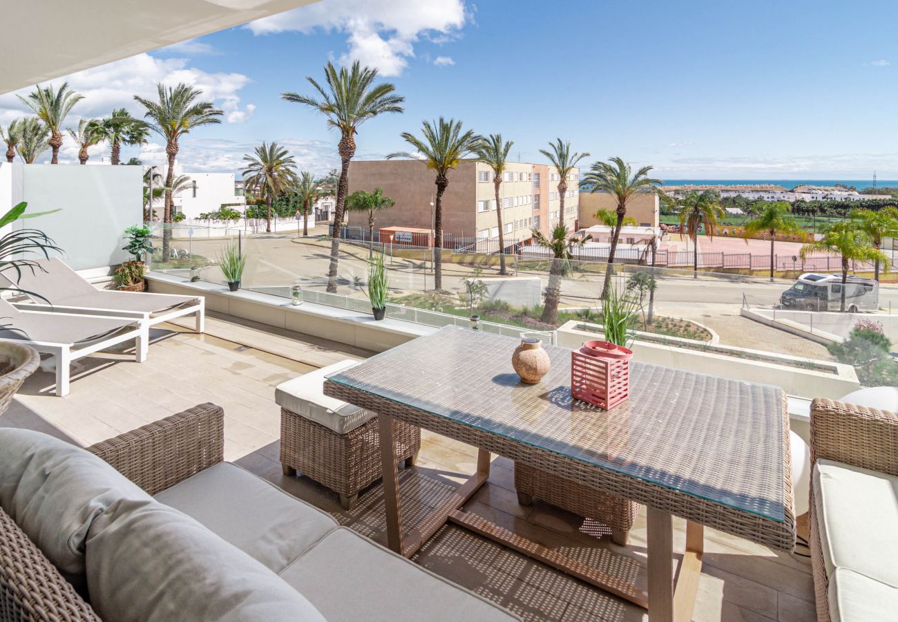 Apartment in Estepona - Large family apartment between Marbella and Estepona