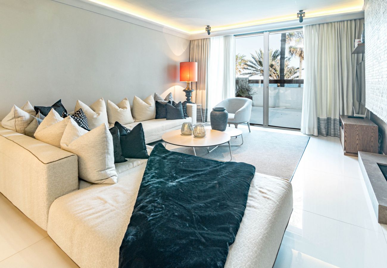 Apartment in Estepona - Casa Alcazaba by Roomservices