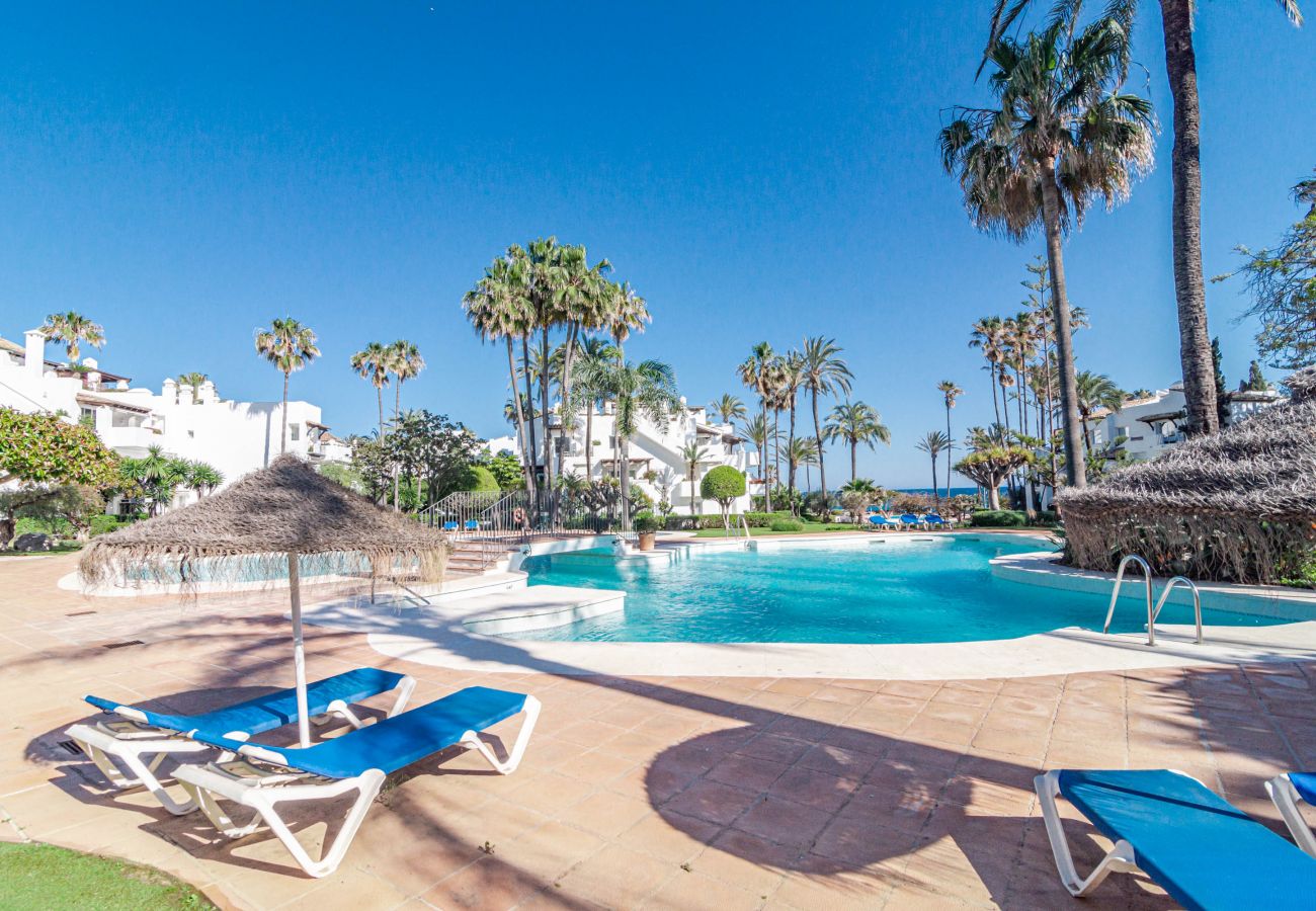 Apartment in Estepona - AB- Luxury beach flat, families only