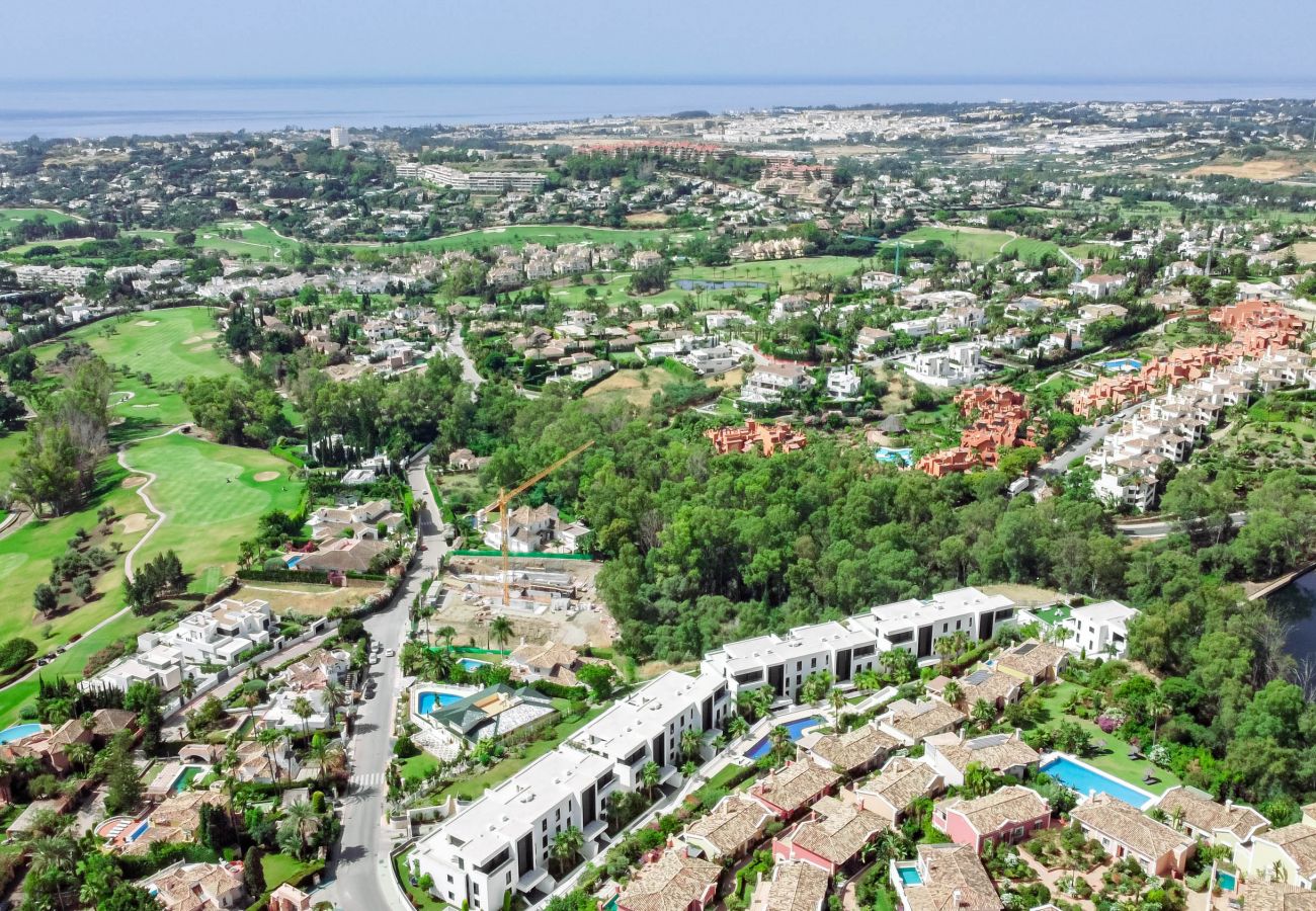 Apartment in Marbella - AZM- Stunning penthouse in the golf valley