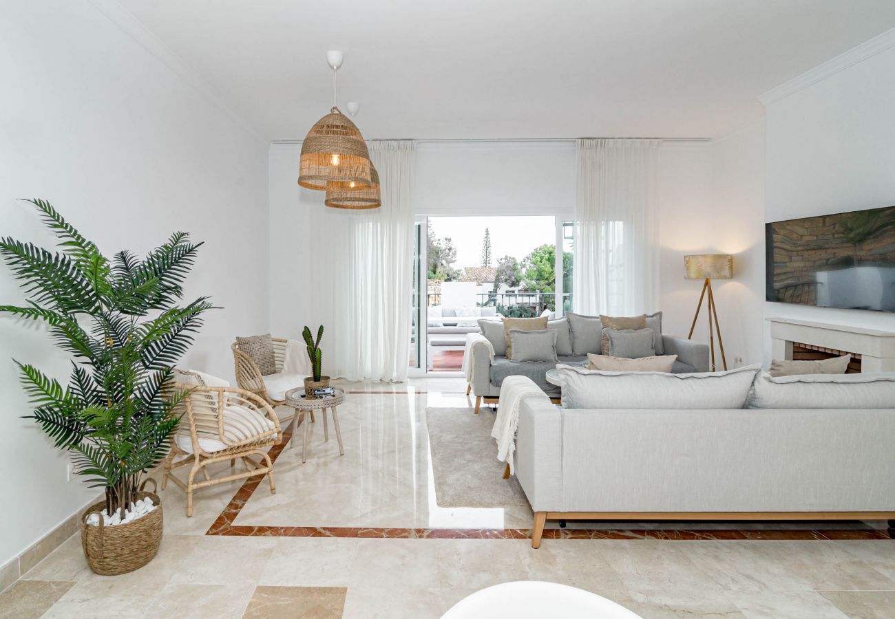 Apartment in Benahavís - Casa Paraiso I by Roomservices