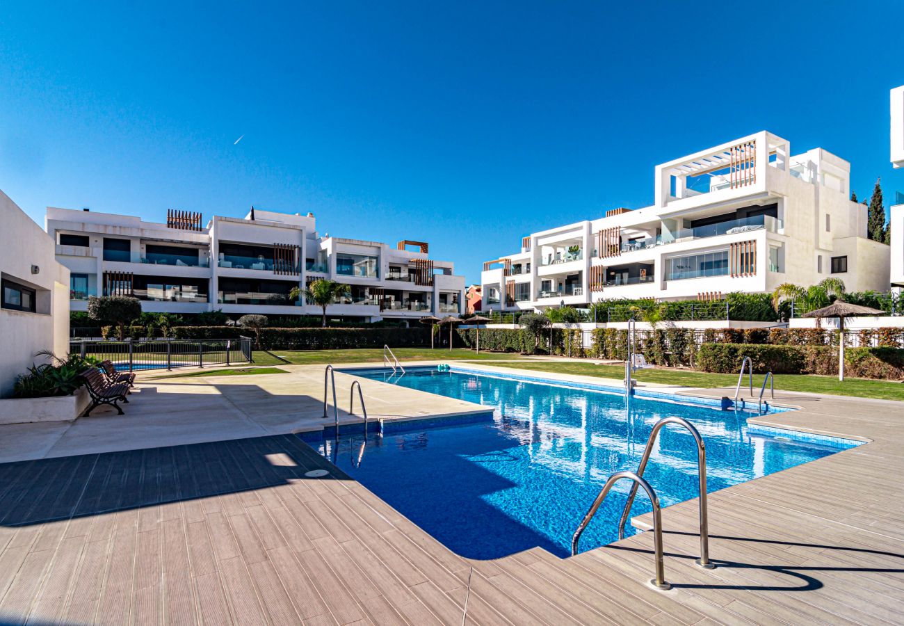 Apartment in Estepona - Fabulous new built holiday flat close to beach 