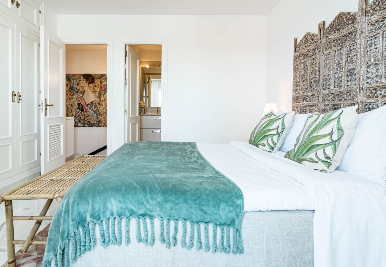 Apartment in Estepona - Casa Paraiso II by Roomservices