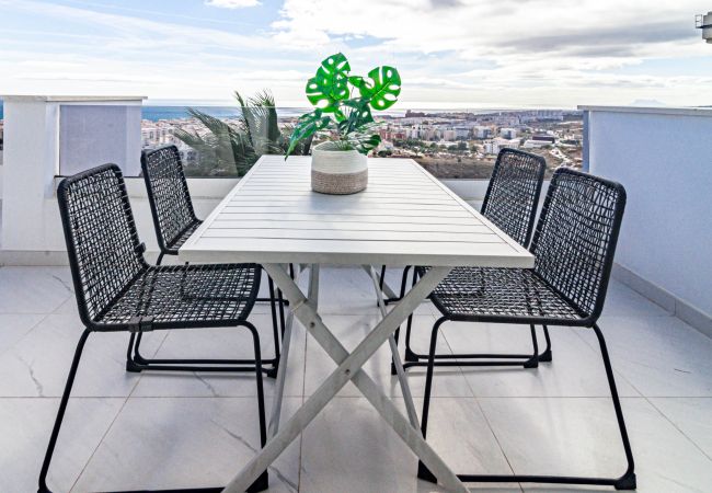 Apartment in Estepona - LAE21.2D - Mirador Estepona hills by Roomservices