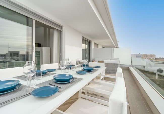 Apartment in Estepona - Le Mirage III - Modern three bedroom apartment with sea views