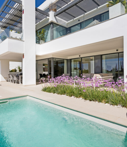 Aqualina de Madeira by Time & Home – oasis moderno con piscina privada